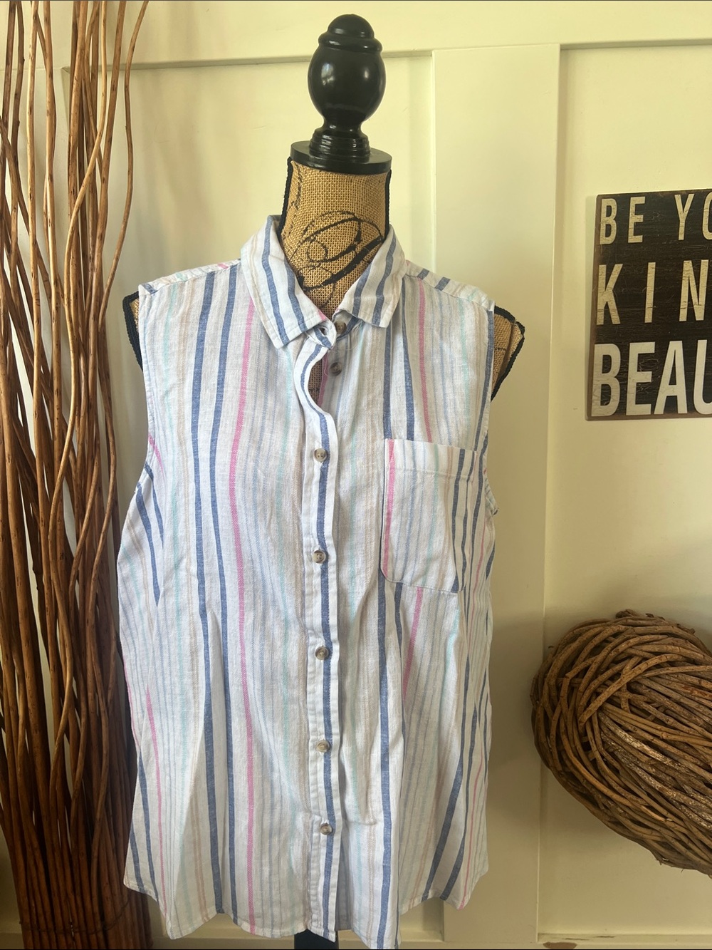 Time and Tru Sleeveless Button-Down Shirt in White with Blue & Pink Stripes